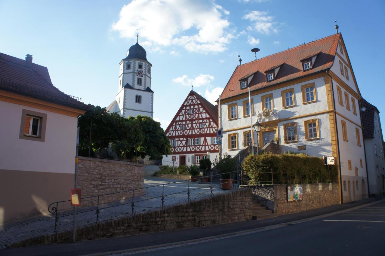 Wunderschoene Ferienwohnung In Winterhausen Mit Kueche, Bad Und Piano 외부 사진
