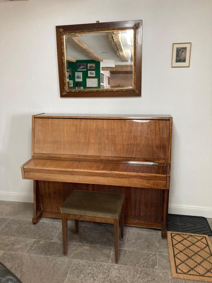 Wunderschoene Ferienwohnung In Winterhausen Mit Kueche, Bad Und Piano 외부 사진